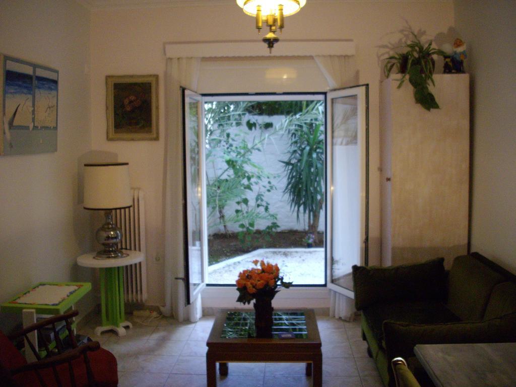 Lilly'S Appartments Atenas Habitación foto
